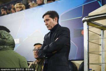 比利亚雷(léi)亚尔，雙(shuāng)面球队：西甲辉煌与欧冠困境