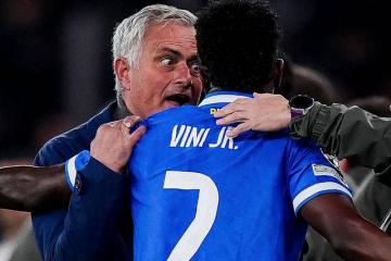 真敢说！63嵗(suì)穆里尼奧(ào)揭秘欧冠裁判潜规则：皇马三将受保护不染黄牌