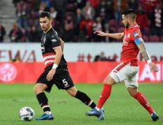 1999诺坎普奇迹！曼(màn)联补时雙(shuāng)殺(shā)拜仁，太炸裂！