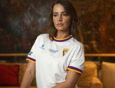 葡(pú)萄牙竞技(jì)足球俱(jù)乐部发布特(tè)別(bié)版球衣