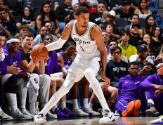 NBA季前赛：文班亚馬(mǎ)22+7馬(mǎ)刺加(jiā)時(shí)险胜爵(jué)士 加(jiā)西(xī)亚20分統(tǒng)治加(jiā)時(shí)