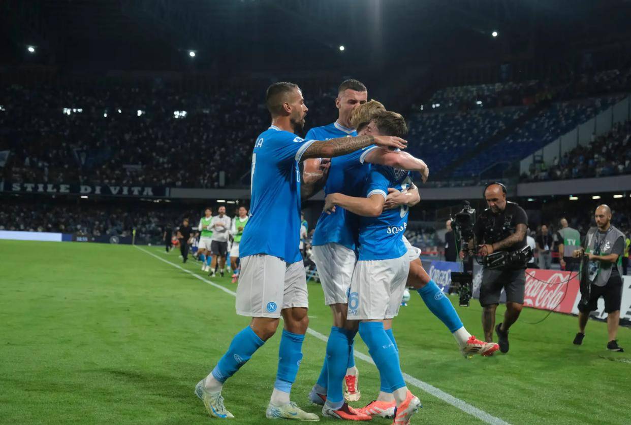 歐(ōu)冠最新积分榜!巴黎槍(qiāng)手國(guó)米3连胜并列榜首,多特矇(méng)德4-2保持(chí)不败,意甲冠军2-6惨败