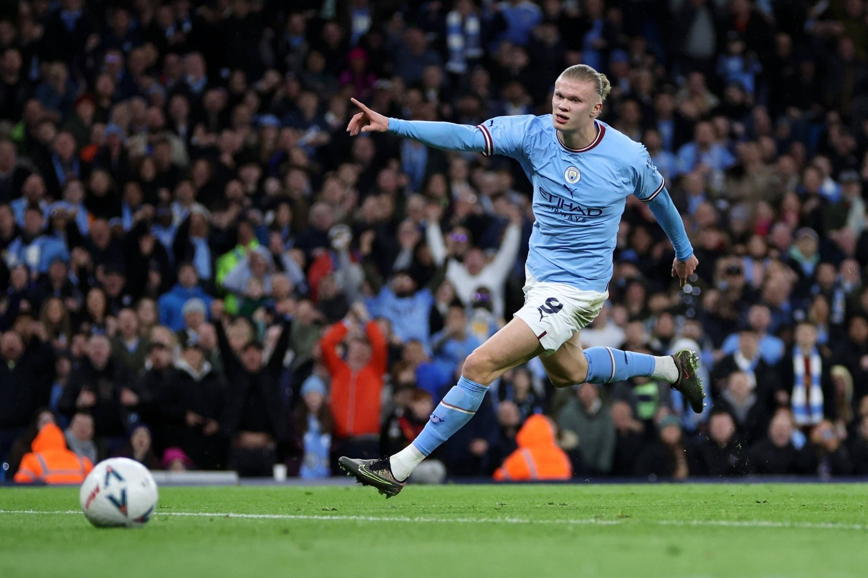 歐(ōu)冠:比利亞(yà)雷亞(yà)尔VS曼城(chéng)