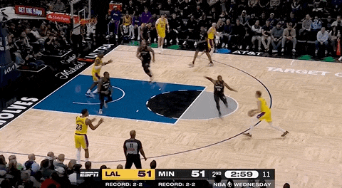 湖(hú)人絕(jué)殺(shā)！裡(lǐ)夫斯压哨絕(jué)殺(shā)！排队给拉拉维亚道歉...