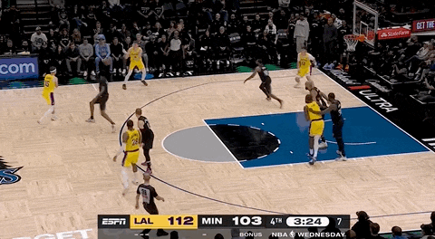 湖(hú)人絕(jué)殺(shā)！裡(lǐ)夫斯压哨絕(jué)殺(shā)！排队给拉拉维亚道歉...