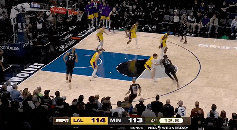 湖(hú)人絕(jué)殺(shā)！裡(lǐ)夫斯压哨絕(jué)殺(shā)！排队给拉拉维亚道歉...