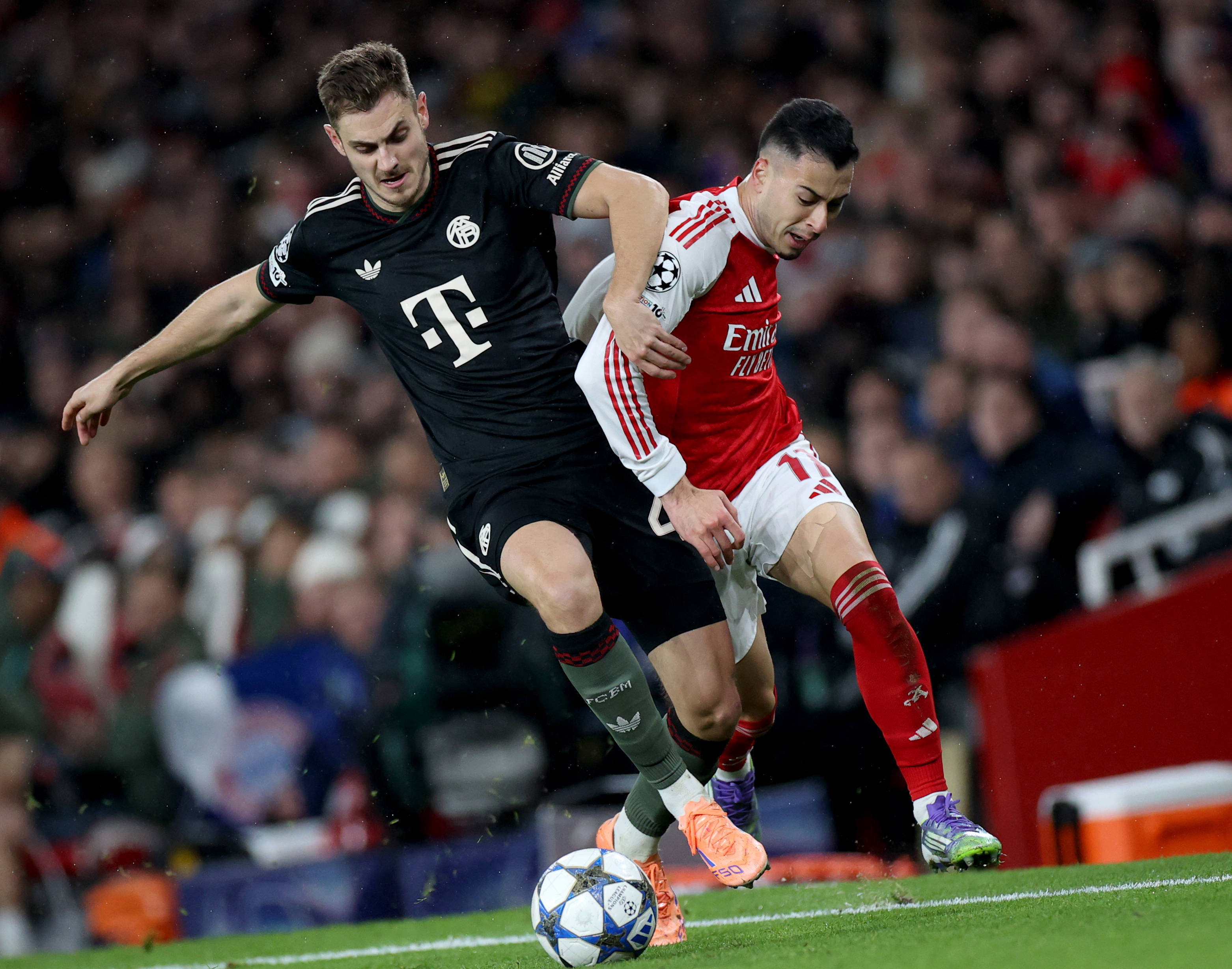 (体育)足球(qiú)——欧冠(guān):阿森纳胜拜(bài)仁慕尼黑