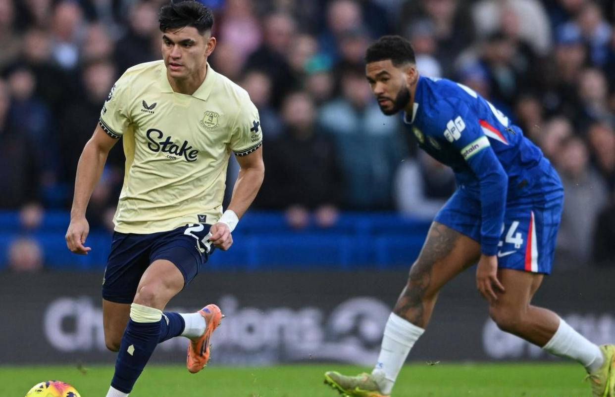 英超豪門(mén)强勢(shì)挺进欧冠区,22岁后卫大爆发:独造兩(liǎng)球荣膺全场最佳