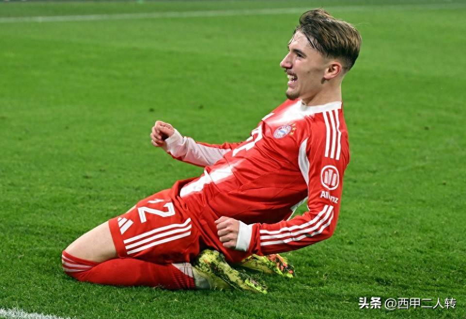 17岁拜仁(rén)神童创欧冠(guān)纪录,閃(shǎn)耀(yào)安联球场