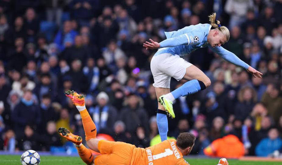 欧冠(guān)重磅冷门!曼城主場(chǎng)0-2不敌勒沃(wò)库森,瓜帅百場(chǎng)欧冠(guān)庆典成“黑歷(lì)史”