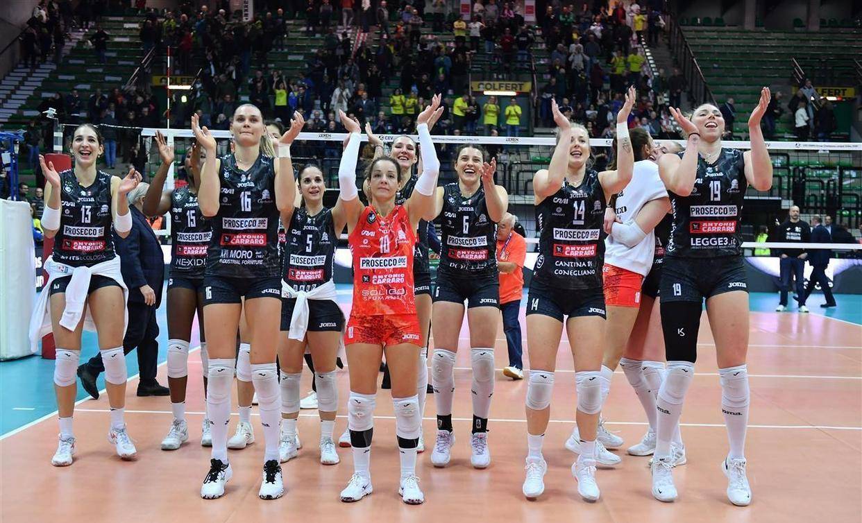 欧冠官网报道(dào)!科内史最险勝(shèng)澤(zé)仁