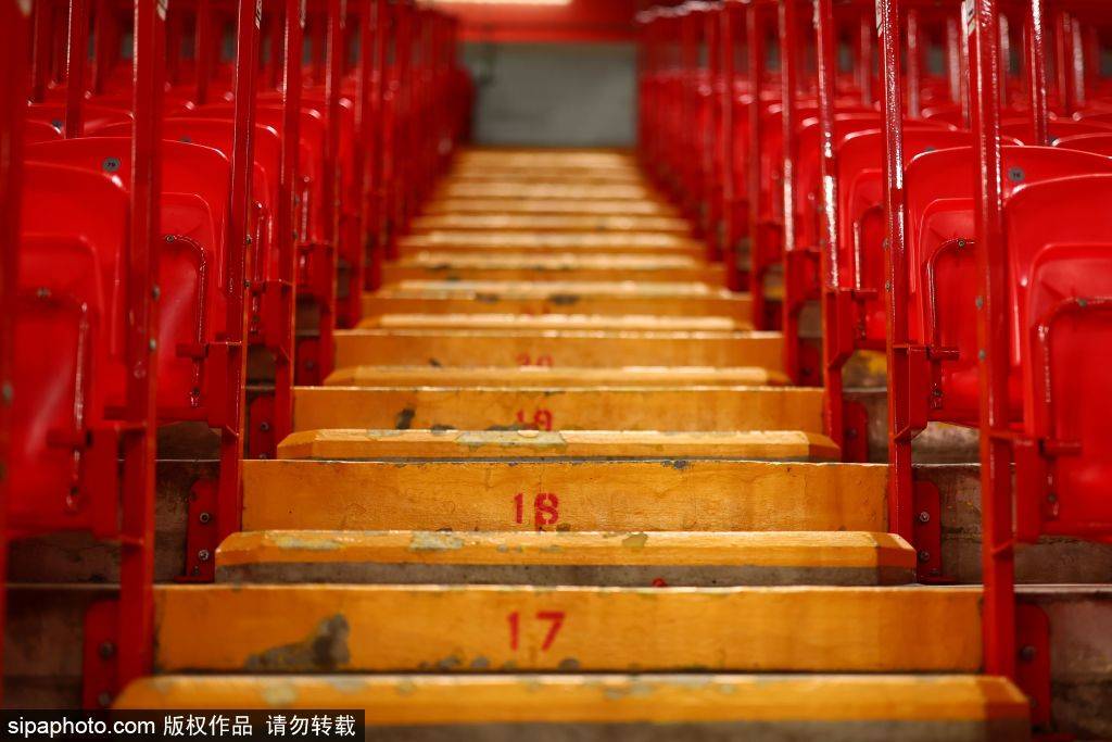 冠军榮(róng)耀：回顾中国足球协会頂(dǐng)级职业联赛历届冠军