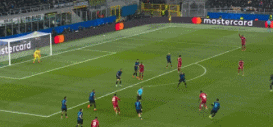 欧冠1-0!利物浦小胜国米(mǐ)!索(suǒ)博点球(qiú)绝杀制胜,没萨拉赫(hè)照样赢球(qiú)